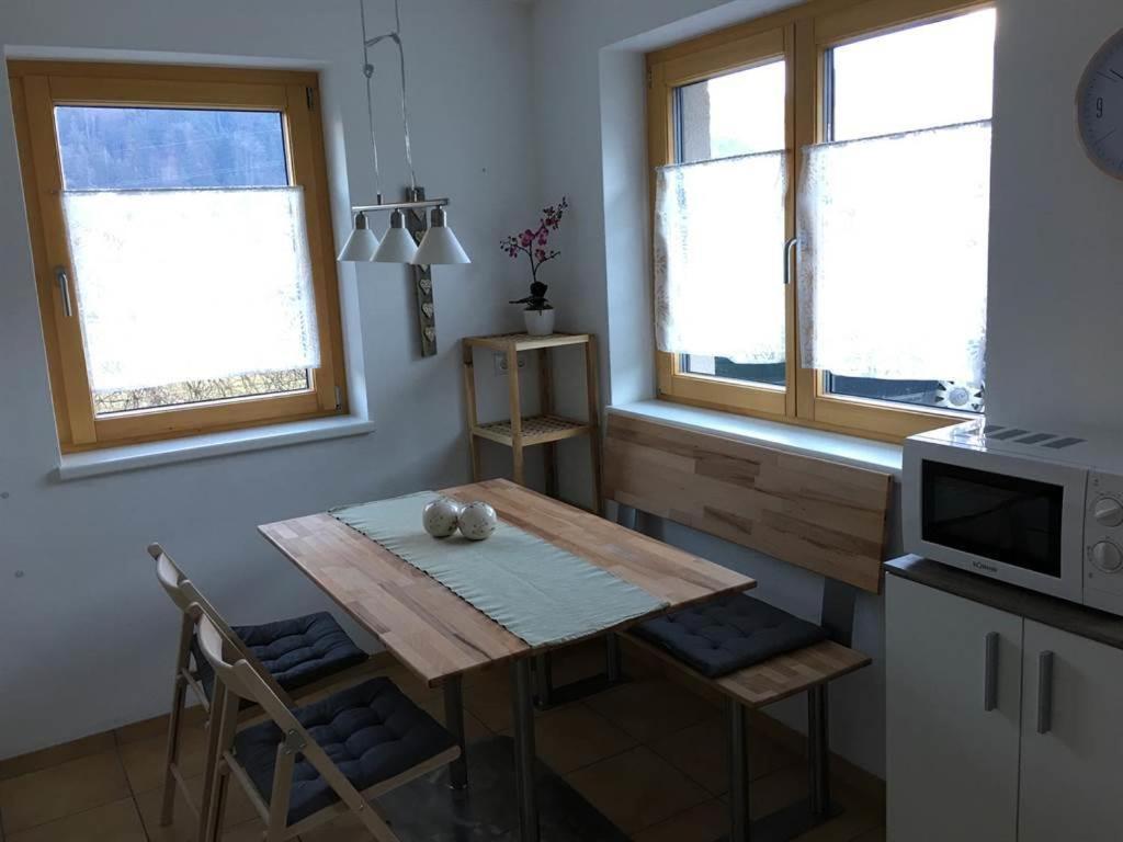 Haus Klinger Apartman Vandans Szoba fotó